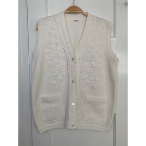 Vintage Cream Floral Embroidered Sweater Vest / Cottagecore Knit / One Size